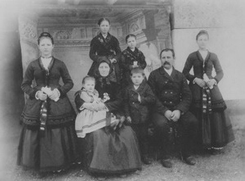 gal/Ahnengallerie/Ballinger Johann_Kirchner Elisabeth_Kindern.jpg